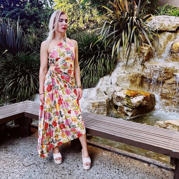 Romantic Garden Pleated Asymmetric Midi Dress with Cutout - Picture 2 of 12